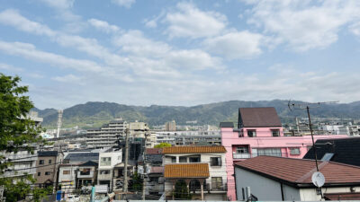 明石市・神戸市の街並み。地元密着25年の徳秀塗装は、このエリアの急なトラブルやアフターフォローにも迅速に対応します